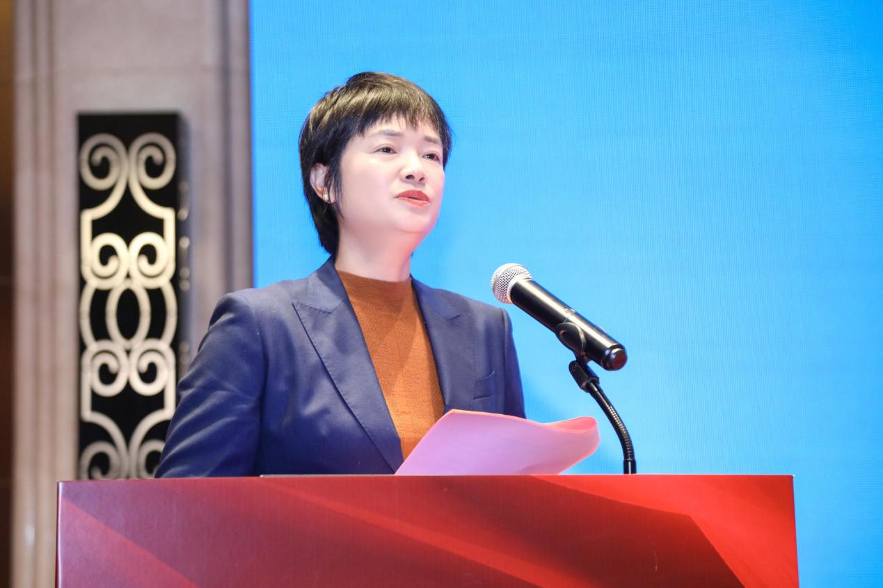 黄郁梅2.jpg